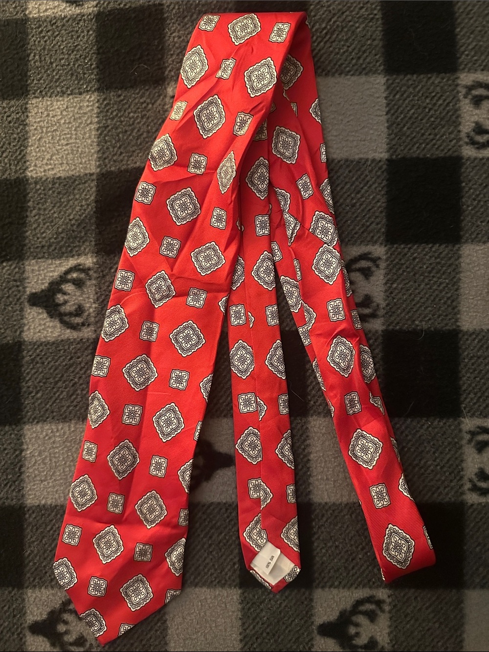 Windsor Red Tie with Silver-Gray Medallion Pattern